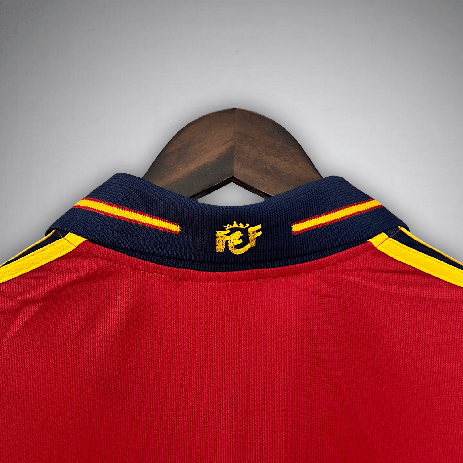 Maglia da calcio retrò casa Spagna 2000