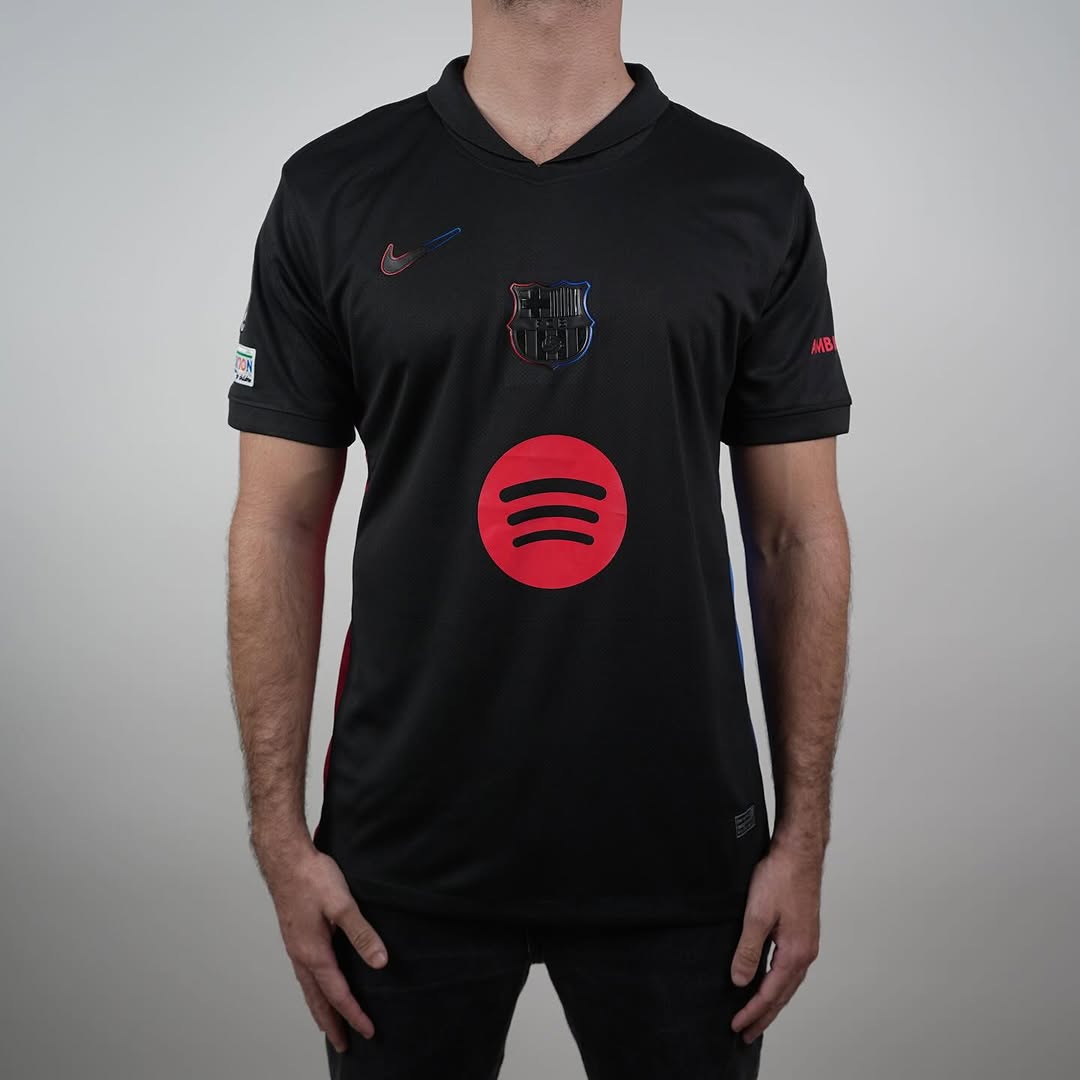 24-25 Barcelona Uit Voetbalshirt