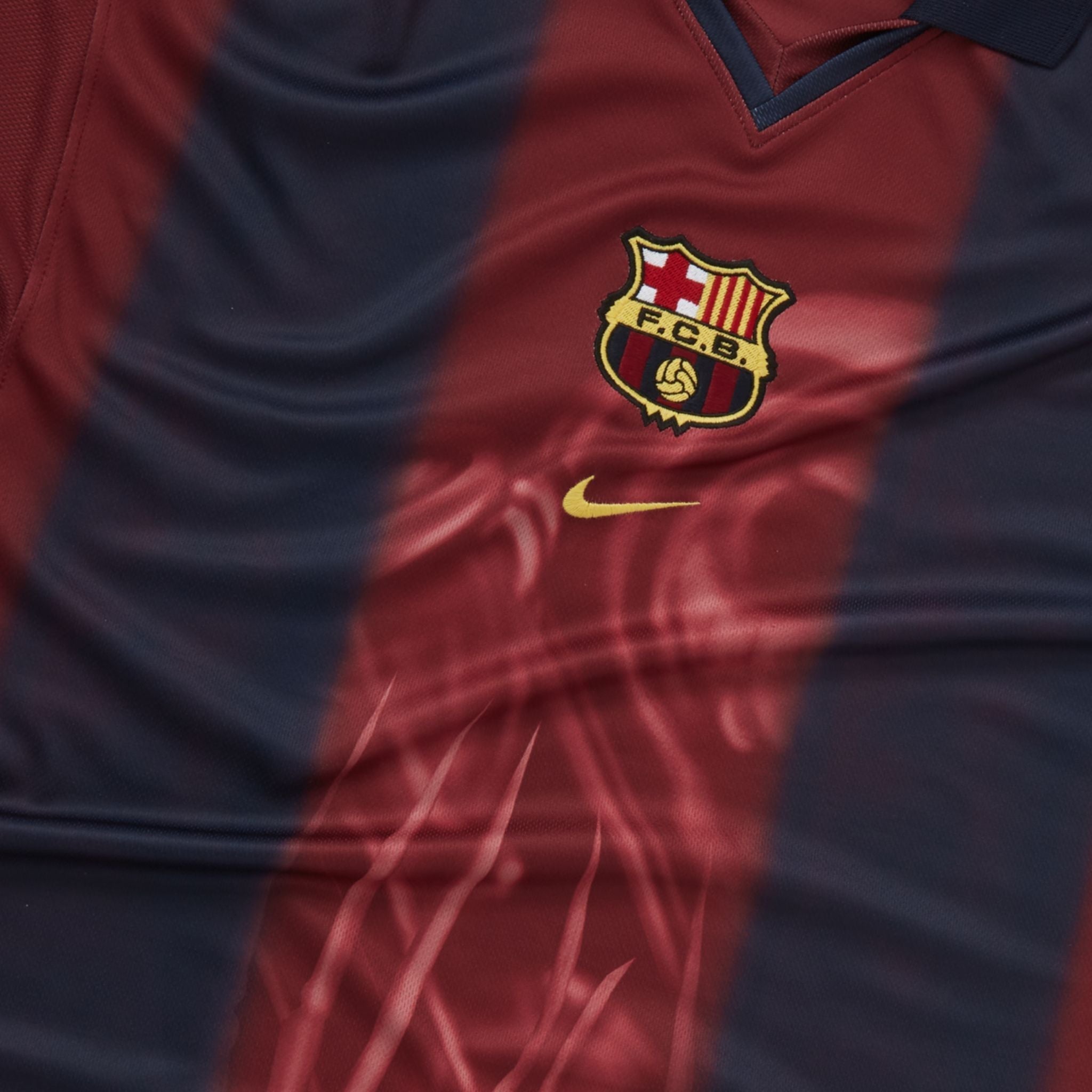 Maglia Retrò 2001/02 FC Barcelona x Travis Scott - Edizione Limitata