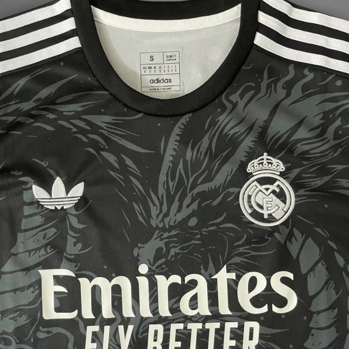 2025 Real Madrid voetbalshirt - Duivels Oog