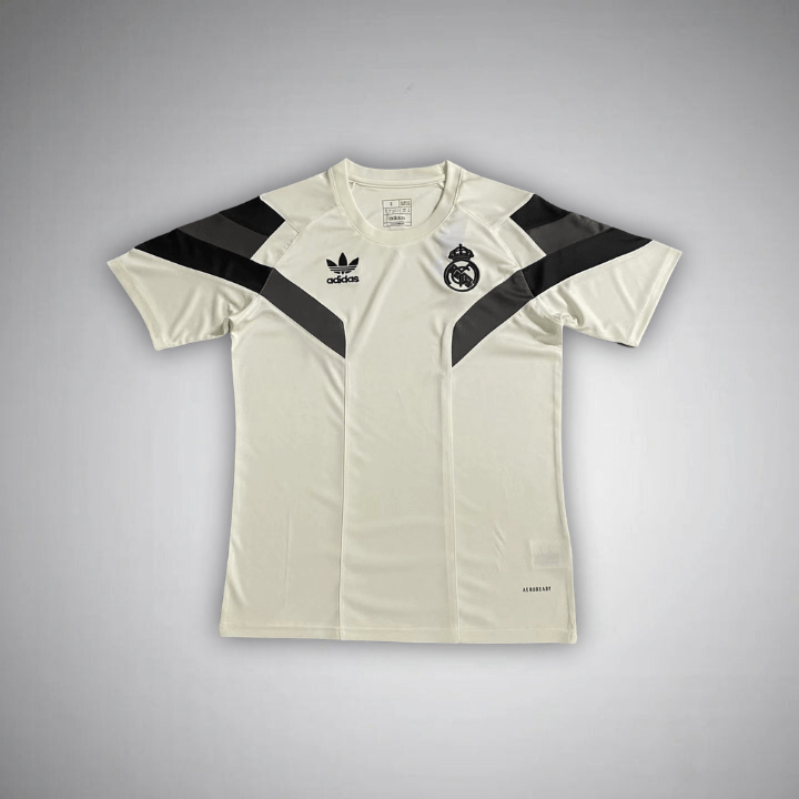 2025 Real Madrid voetbalshirt - Legacy X