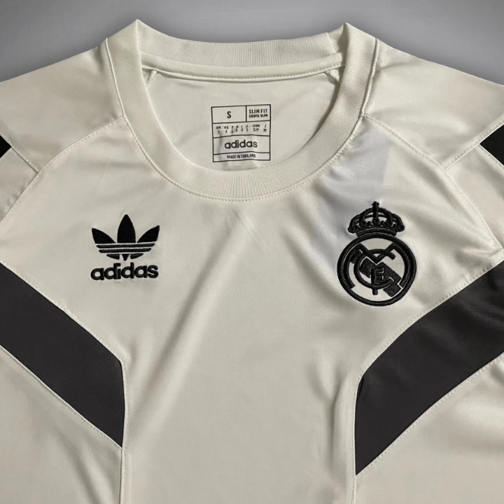 2025 Real Madrid voetbalshirt - Legacy X