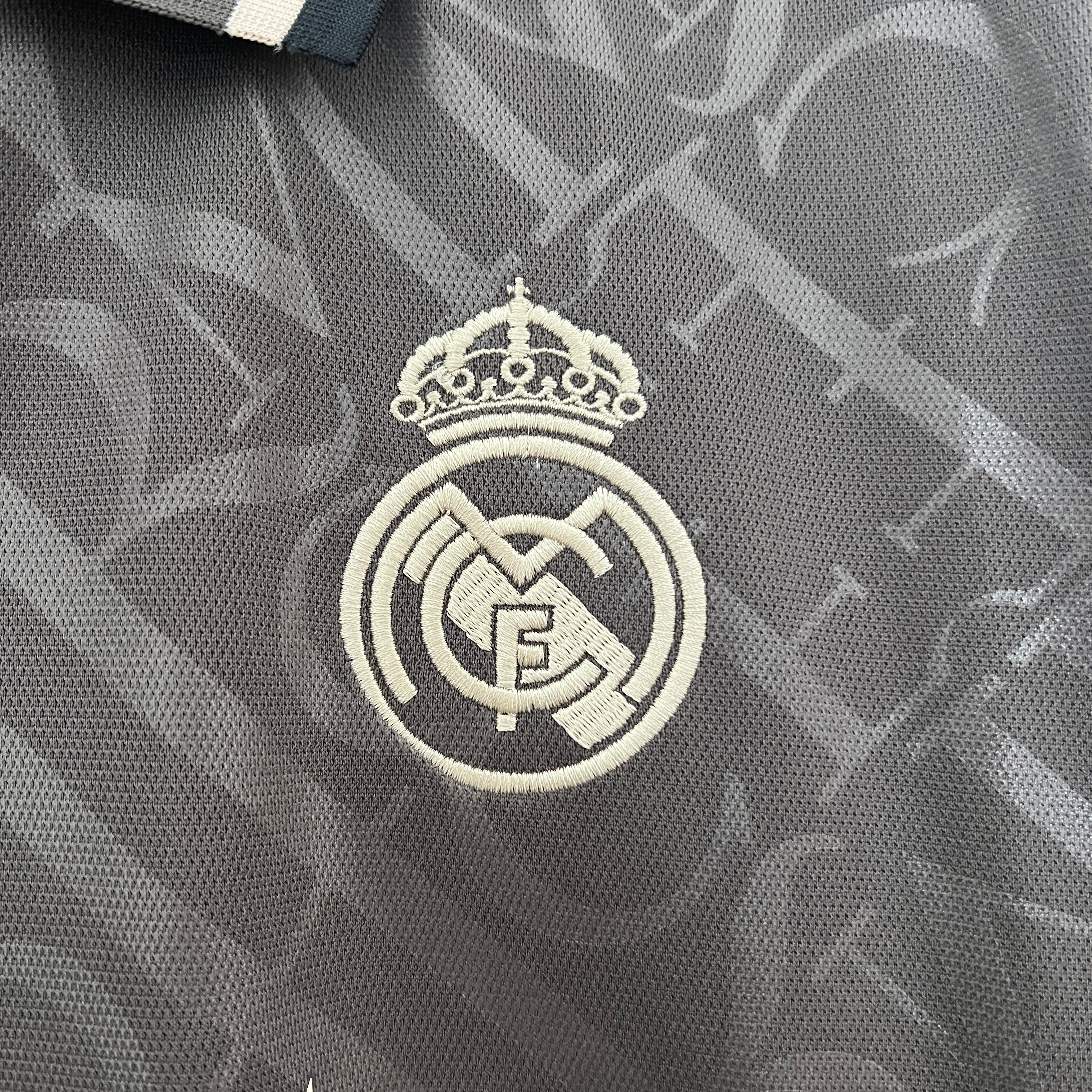 24-25 Real Madrid Drittes Fußballtrikot