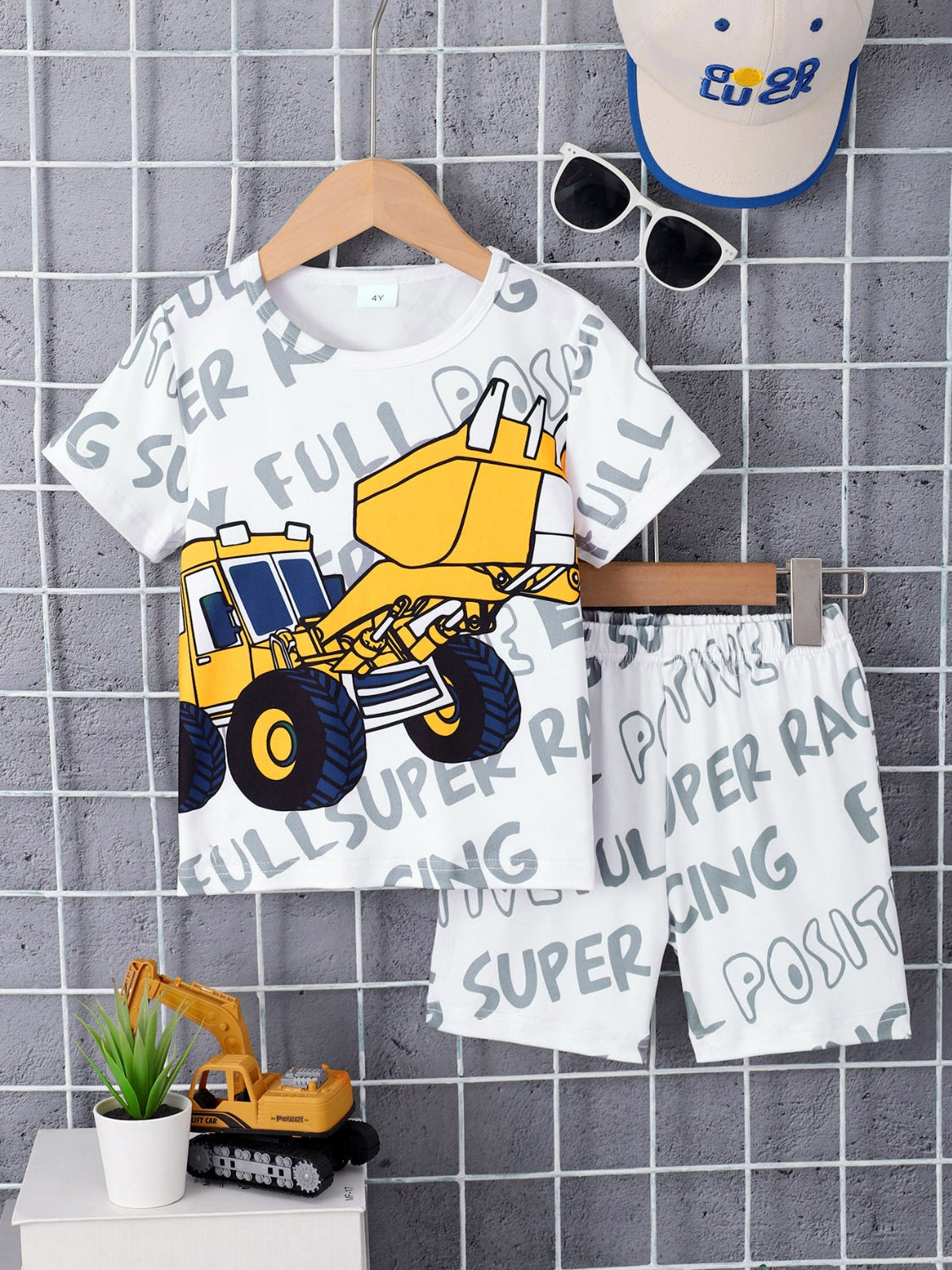 Kids' Cartoon Graphic Round Neck Tee and Shorts Outfit